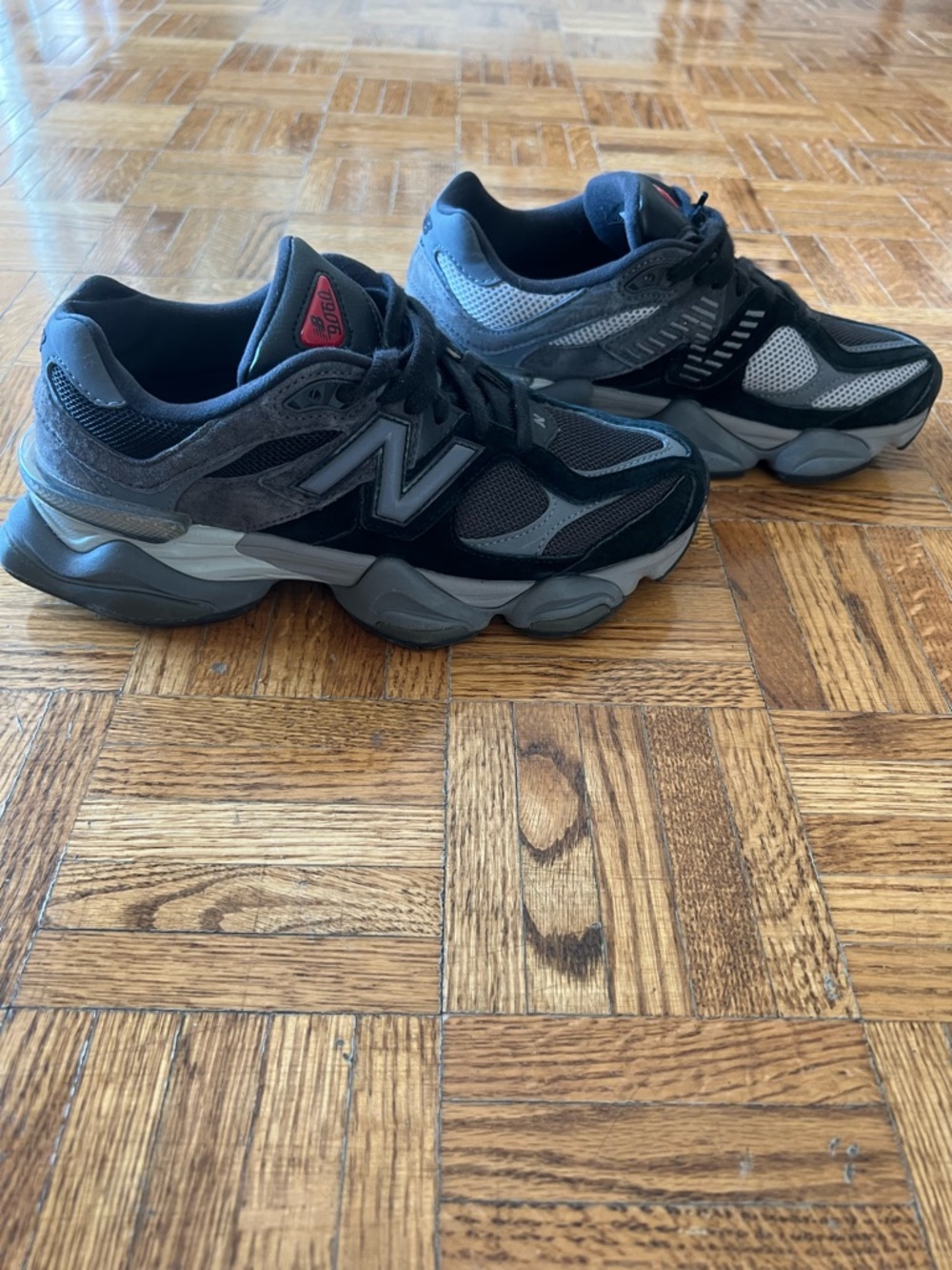 New Balance Unisex 9060 Black & Gray Sneakers